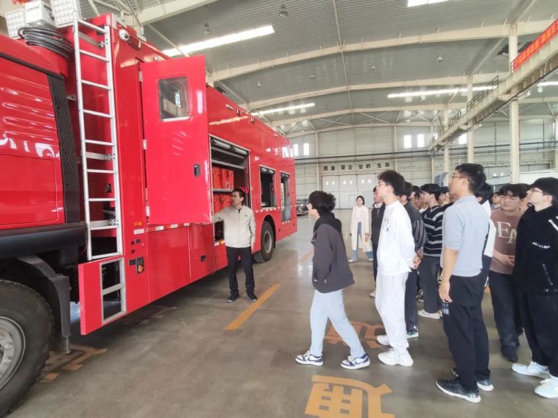 華北水利水電大學(xué)師生參觀獵鷹安陽制造中心 